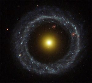 Objeto de Hoag. (Créditos: R. Lucas (STScI/AURA)/Hubble Heritage Team/NASA).