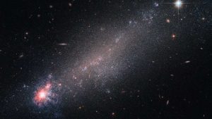 Registro da NGC 4861 feita pelo Hubble. (Créditos: NASA/ESA/HST).