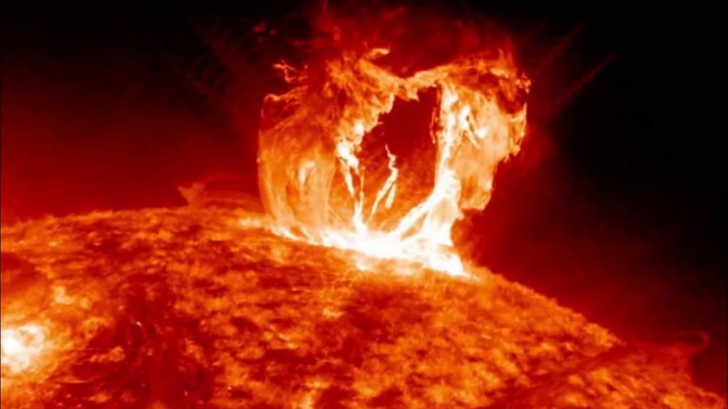 Esta é uma explosão solar registrada no Sol.